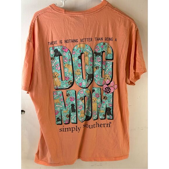Ss Simply Southern large tshirt "Dog mom" (some discoloration) - Picture 2 of 9